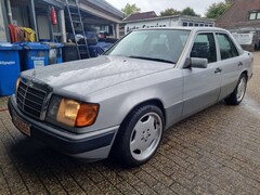 Bild des Angebotes Mercedes-Benz E 260 H Zulasung.Automatik.Klima.Schiebedach.Sitzheizung