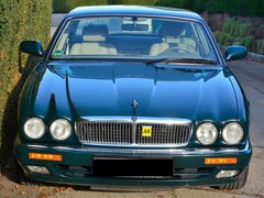 Bild des Angebotes Jaguar XJ6 XJ6 3.2 Executive