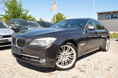 Bild des Angebotes BMW 730 d /SPURHALTE/SOFT-C/KEY-LESS/TOT-W/HEAD-UP