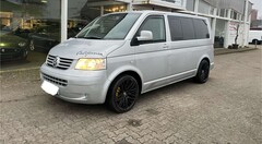 Bild des Angebotes VW T5 Caravelle T5 2.5 TDI CARAVELLE COMFORTLINE DSG 7-SITZER