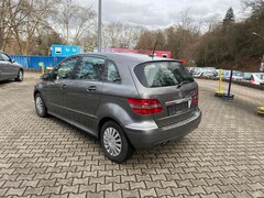 Bild des Angebotes Mercedes-Benz B 170 Automatik Klima 2 Hand