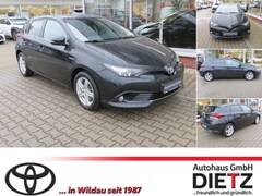 Bild des Angebotes Toyota Auris 1.8 (Hybrid) Team D  EU6 Winterrräder