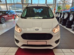 Bild des Angebotes Ford Tourneo Courier Titanium Navi AHK DAB PDC 1HD