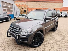 Bild des Angebotes Mitsubishi Pajero 3.2 DI-D *Final Edition*Garantie*1.Hand*