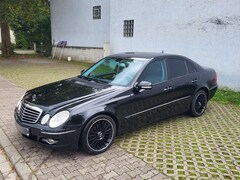 Bild des Angebotes Mercedes-Benz E 320 E 320 CDI (211.022)