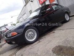 Bild des Angebotes BMW 535 i V8 Autom, Navi, Kamera, Tüv Neu!