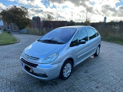 Bild des Angebotes Citroen Xsara Picasso 1.6 HDi FAP Exclusive