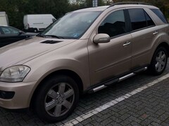 Bild des Angebotes Mercedes-Benz ML 320 ML+320+CDI+4Matic+7G-TRONIC