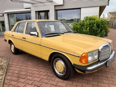 Bild des Angebotes Mercedes-Benz 230 / H Kennzeichen TÜV 11/2026