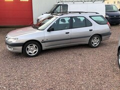 Bild des Angebotes Peugeot 306 Break XR 1.8 Automatik Kombi