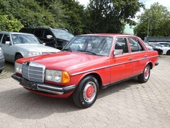 Bild des Angebotes Mercedes-Benz 200 D Limo *W 123*H-Kennzeichen*