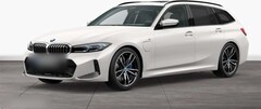 Bild des Angebotes BMW 330 e xDrive Touring M-Sport*Panoramadach*DriveAssProf