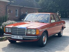 Bild des Angebotes Mercedes-Benz 200 W123 Spitzenfahrzeug, nur 59.000 Km!!!