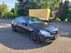 Bild des Angebotes Mercedes-Benz E 350 CDI DPF Coupe BlueEFFICIENCY 7G-TRONIC Avantgarde