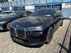 Bild des Angebotes BMW 750 e xDrive M Sport Cinema B&W PanSKY NP 178000