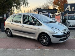 Bild des Angebotes Citroen Xsara Picasso 1.6 *1.Hd*Klima*8-Fach*TÜV NEU*