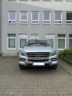 Bild des Angebotes Mercedes-Benz ML 250 BlueTEC 4MATIC 7G-TRONIC