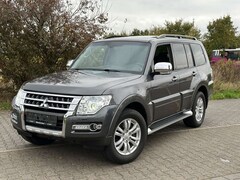 Bild des Angebotes Mitsubishi Pajero 3.2DI-D Top*VOLLAUSTATTUNG*1HAND*NEUWERTIG