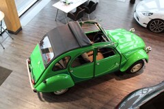 Bild des Angebotes Citroen 2CV 6 Club Ente grün "i fly bleifrei" 1.Hd 30tkm