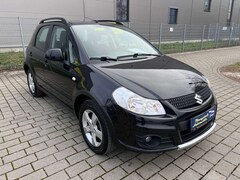 Bild des Angebotes Suzuki SX4 Cross/Club/1Hand/4X4/ 88Kw1.6Liter/8xAlufelgen/S+W