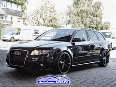 Bild des Angebotes Audi RS4 Avant 4.2 Quattro Schalensitze/Audi Exclusive