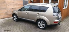 Bild des Angebotes Mitsubishi Outlander 2.4, Automatikgetriebe,4x4, 7 Sitze,