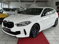 Bild des Angebotes BMW M1 M135 i xDrive M Sportpaket Navi+Alu+PDC+LED