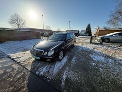 Bild des Angebotes Mercedes-Benz E 320 E 320 T CDI Aus 3 Hand