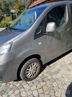 Bild des Angebotes Nissan Evalia 7 Sitze/ Scheckheftgepflegt/ 8-fach bereift