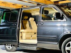 Bild des Angebotes VW T5 Multivan T5 Highline Behindertengerecht-Kassetenlift