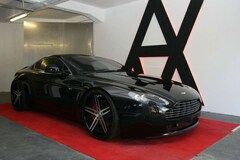 Bild des Angebotes Aston Martin V8 *brachiale Optik*R21*Shz*Kam*PDC*Navi