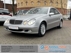 Bild des Angebotes Mercedes-Benz E 240 Elegance,AHK schw.,Xenon,Liebhaberfahrzeug