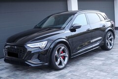 Bild des Angebotes Audi SQ8 e-tron AHK HuD Pano 22" B&O Matrix AIR Raute