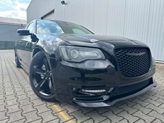 Bild des Angebotes Chrysler 300C 5,7 S  NAVI LEDER PANORAMA NIGHT PAKET