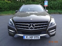 Bild des Angebotes Mercedes-Benz ML 250 ML 250 BlueTEC 4MATIC 7G-TRONIC