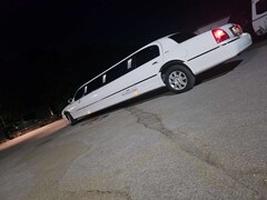 Bild des Angebotes Lincoln Town Car stretchlimousine