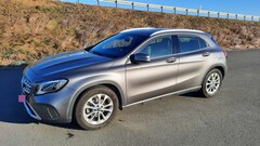 Bild des Angebotes Mercedes-Benz GLA 180 Urban*AHK*LED*Tempomat*Navi*Teilleder *Alu