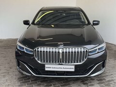 Bild des Angebotes BMW 750 iA xDrive Lim. LiveCock.Standh.Laserl.HUD.AHK