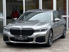 Bild des Angebotes BMW 745 e M SPORT SITZBELÜF+HUD+ACC+360+GSD+LUFTF+LAS