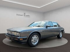 Bild des Angebotes Jaguar XJ40 XJ 40 Daimler 3.6 Classic Data 3+