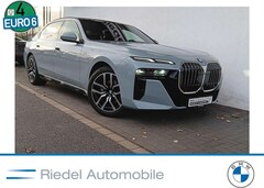 Bild des Angebotes BMW 740 d xDrive M Sportpaket*Integal-Aktivlenk*AHK*