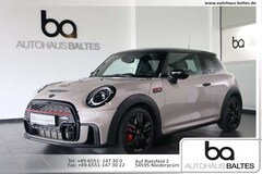 Bild des Angebotes MINI John Cooper Works JCW 17"/Pano/Park/HuD/Navi/LED/Kam/Black