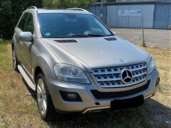 Bild des Angebotes Mercedes-Benz ML 320 CDI 4Matic 7G-TRONIC DPF