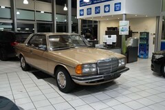 Bild des Angebotes Mercedes-Benz 230 CE Coupe Automatik *1.Hand*