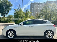 Bild des Angebotes Alfa Romeo Giulietta 1,4 TB 16V MultiAirTurismo*Xenon*Leder