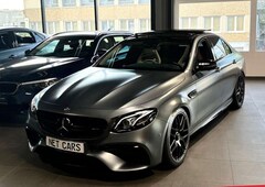 Bild des Angebotes Mercedes-Benz E 63 AMG AMG E63 4M+PERFORMANCE-SITZ+CARBON+PANORAMA+VOLL