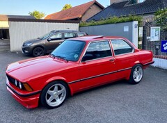 Bild des Angebotes BMW 323 E21 323i Sportwagen